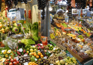 Fare la spesa al mercato: solidale, sano e divertente